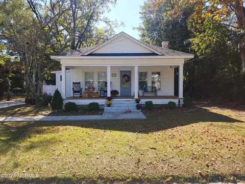 119 W Williamson St, Whiteville, NC 28472