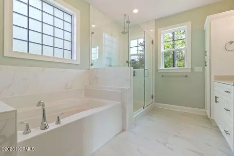 610 Crown Pointe Dr, Hampstead, NC 28443 photo 7