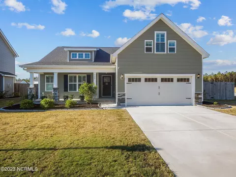 129 Emerson Ln, Sneads Ferry, NC 28460