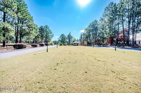102 Hampton Ct, West End, NC 27376 photo 45