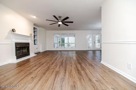 102 Hampton Ct, West End, NC 27376 photo 8