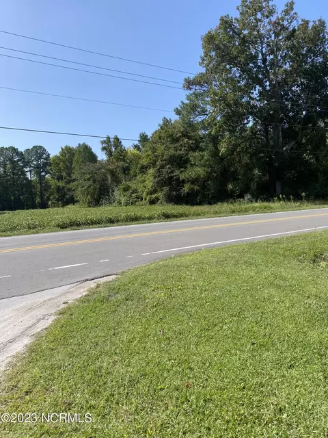 617 Cherry Run Rd, Washington, NC 27889 photo 2