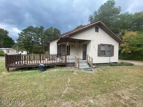 18580 Marston Rd, Laurel Hill, NC 28351