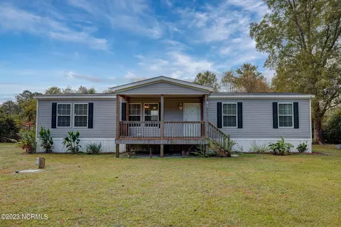 165 Raymond Williams Rd, Rocky Point, NC 28457