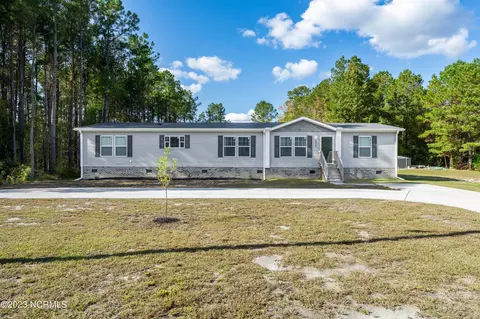 4828 Blue Banks Loop Rd NE, Leland, NC 28451