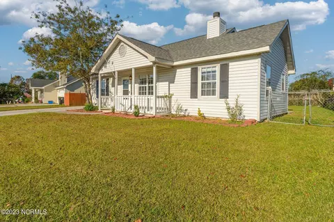 113 Parnell Rd, Hubert, NC 28539 photo 4