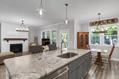 239 Aster Pl, Hampstead, NC 28443 photo 10