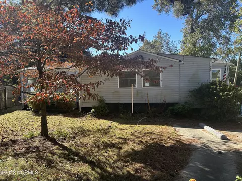 992 Driftwood Dr, Manteo, NC 27954