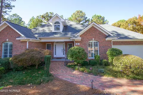 85 Catalpa Ln S, Pinehurst, NC 28374 photo 2