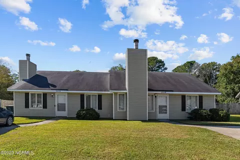 2010 Tiffany Dr, Greenville, NC 27858