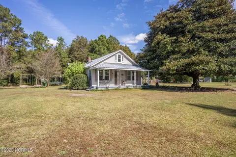 2094 Old Mill Creek Rd SE, Winnabow, NC 28479