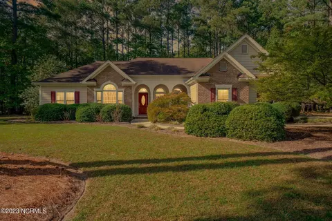 106 N River Cir W, Hertford, NC 27944