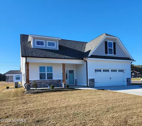 636 Norberry Dr, Winterville, NC 28590