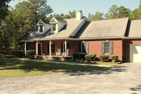426 Holly Grove School Rd, West End, NC 27376