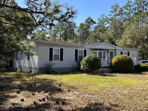 3557 Highway 24, Newport, NC 28570