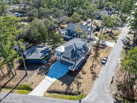 2107 W Yacht Dr, Oak Island, NC 28465