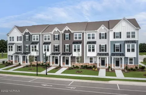 202 Clifton St, Moyock, NC 27958