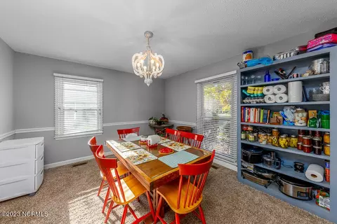 205 Neuse Cliffs Rd, New Bern, NC 28560 photo 9