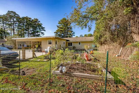 205 Neuse Cliffs Rd, New Bern, NC 28560 photo 19