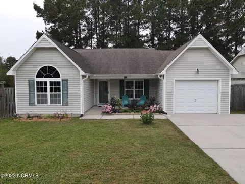 913 Bobby Brown Cir, Navassa, NC 28451