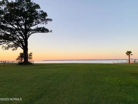 116 Moores Farm Rd, Havelock, NC 28532