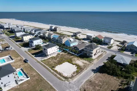 424 E Third St, Ocean Isle Beach, NC 28469 photo 12