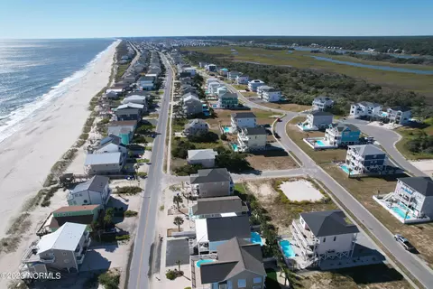 424 E Third St, Ocean Isle Beach, NC 28469 photo 5