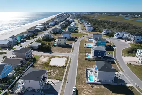 424 E Third St, Ocean Isle Beach, NC 28469 photo 13