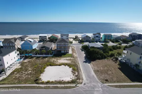 424 E Third St, Ocean Isle Beach, NC 28469 photo 7