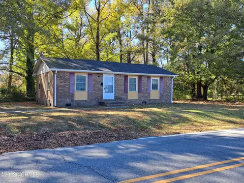 406 E 16th St, Scotland Neck, NC 27874