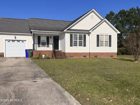 1316 Old Village Rd, Greenville, NC 27834