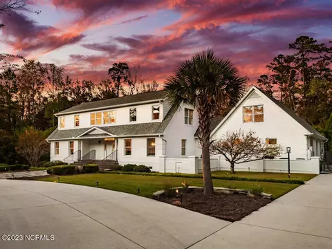 5513 Surrey Downs Ct, Wilmington, NC 28403