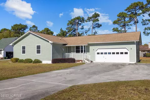 192 Guthrie Dr, Newport, NC 28570