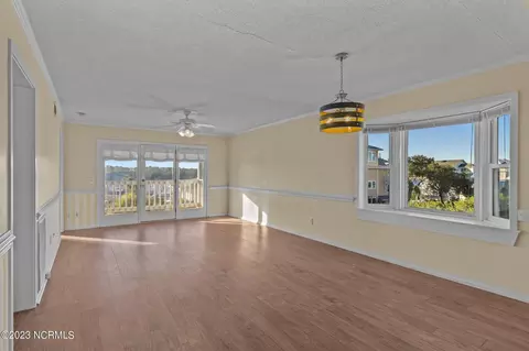 400 Virginia Ave #306B, Carolina Beach, NC 28428