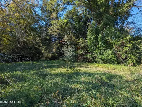 403 E Franck St, Richlands, NC 28574