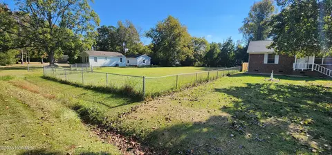 419 Pine St, New Bern, NC 28560 photo 4