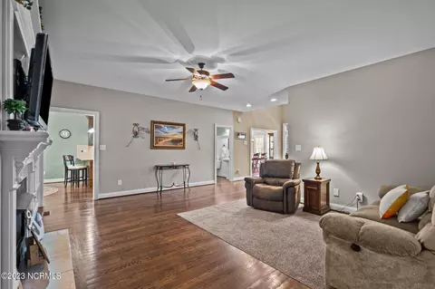 346 Weir Dr, Hampstead, NC 28443 photo 12
