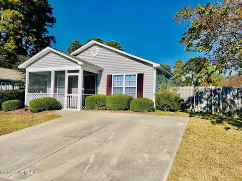 1736 Westpointe Dr, Greenville, NC 27834
