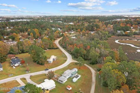 510 Cedar Ave, Hampstead, NC 28443 photo 3