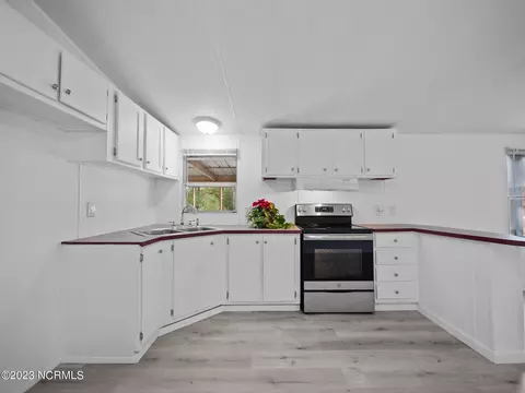 510 Cedar Ave, Hampstead, NC 28443 photo 17
