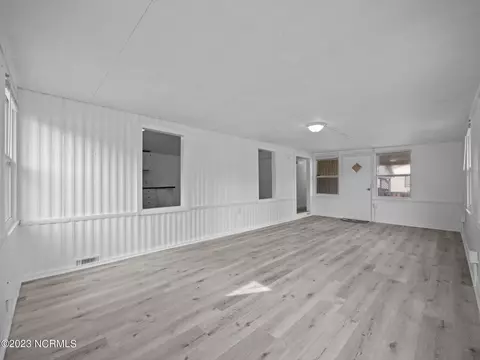 510 Cedar Ave, Hampstead, NC 28443 photo 9