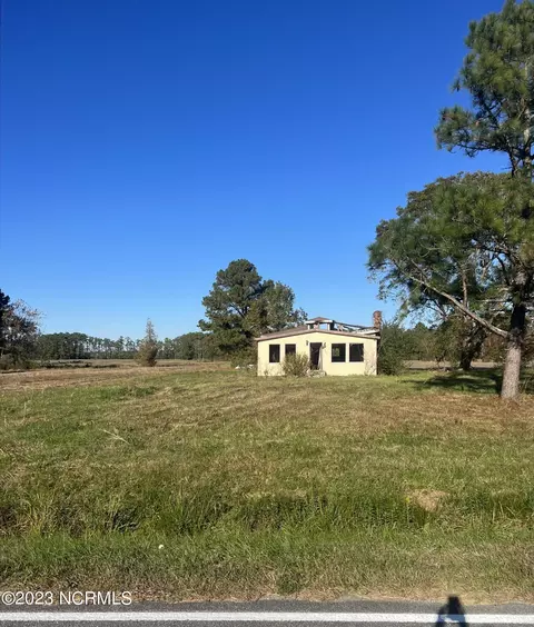1503 Seed Tick Neck Rd, Pinetown, NC 27865