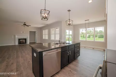 103 Cedarbrook Dr, Benson, NC 27504 photo 14