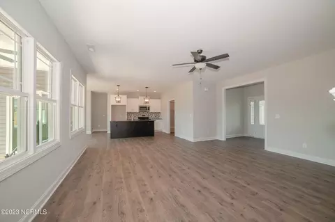 103 Cedarbrook Dr, Benson, NC 27504 photo 6