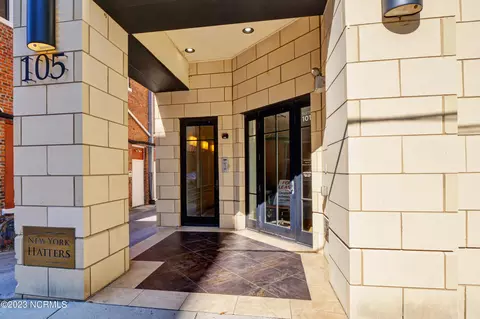 105 Grace St #204, Wilmington, NC 28401