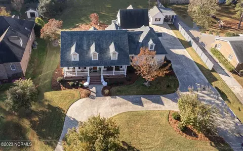 3613 Winstead Rd, Rocky Mount, NC 27804