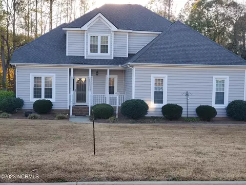 712 Mayfair Dr, Rocky Mount, NC 27803