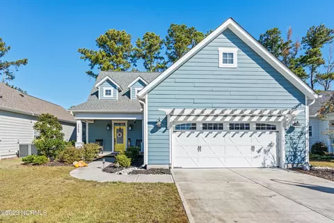 2364 Lakeside Cir, Wilmington, NC 28401