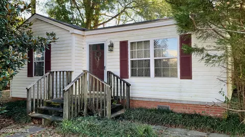 3701 Trent Rd, New Bern, NC 28562