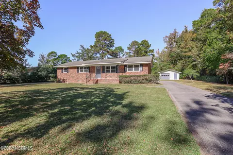 101 Carl Seitter Dr, Wilmington, NC 28401